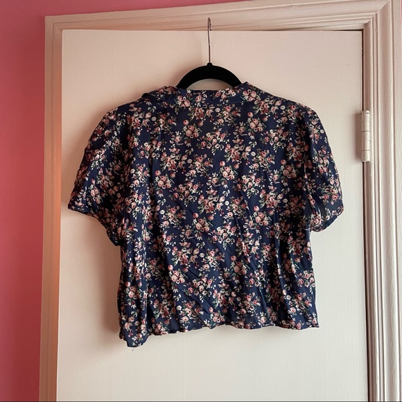 Coincidence & Chance Floral Cropped Shirt - L - Picture 3 of 3